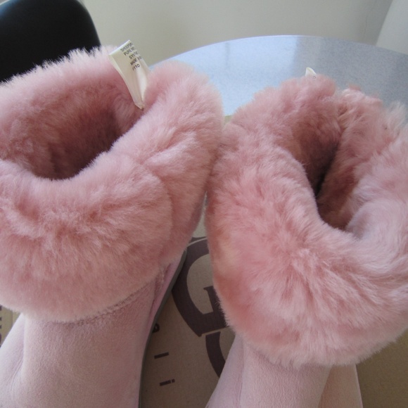 Ugg Classic Short Soft Pink 6 - Picture 8 of 15